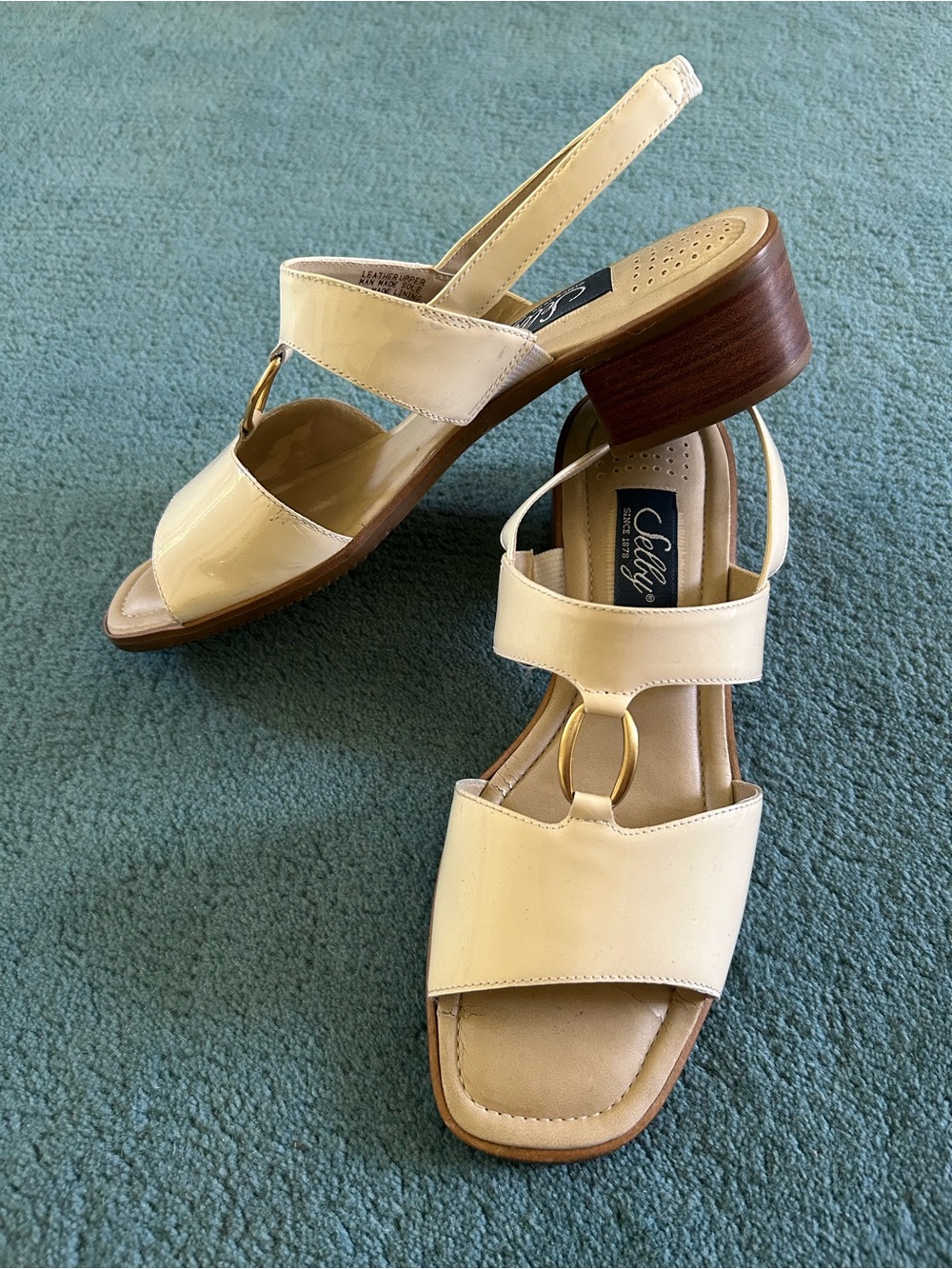Vintage patent leather sandals Size 7.5